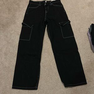 Women’s black cargo pants